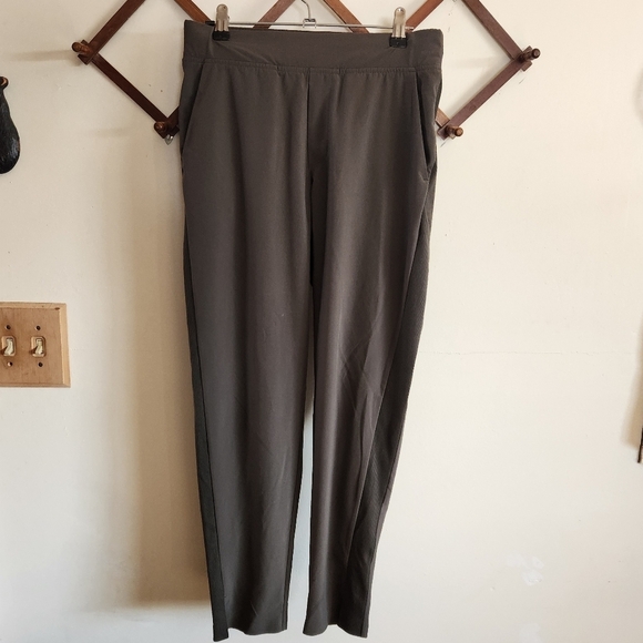 Athleta Pants - Athleta Brooklyn Ankle Pant Lightweight Stretch Straight Leg Gray Small 2